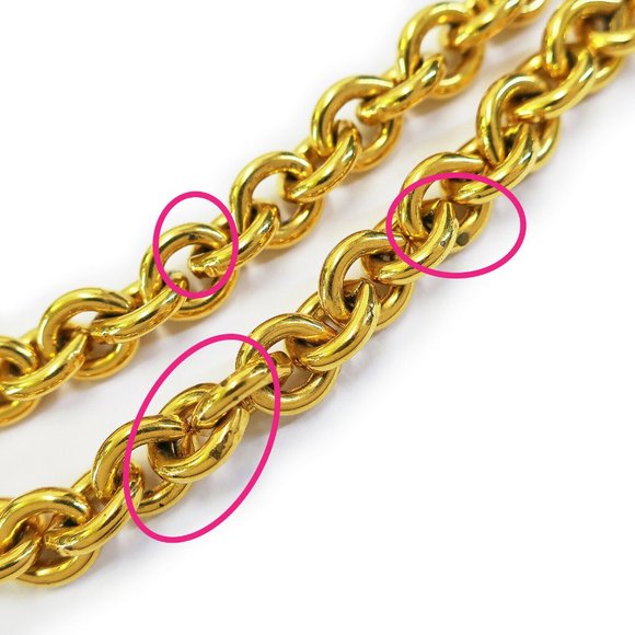 CHANEL GOLD PLATED VINTAGE NECKLACE/PENDANT! - Picture 5 of 6